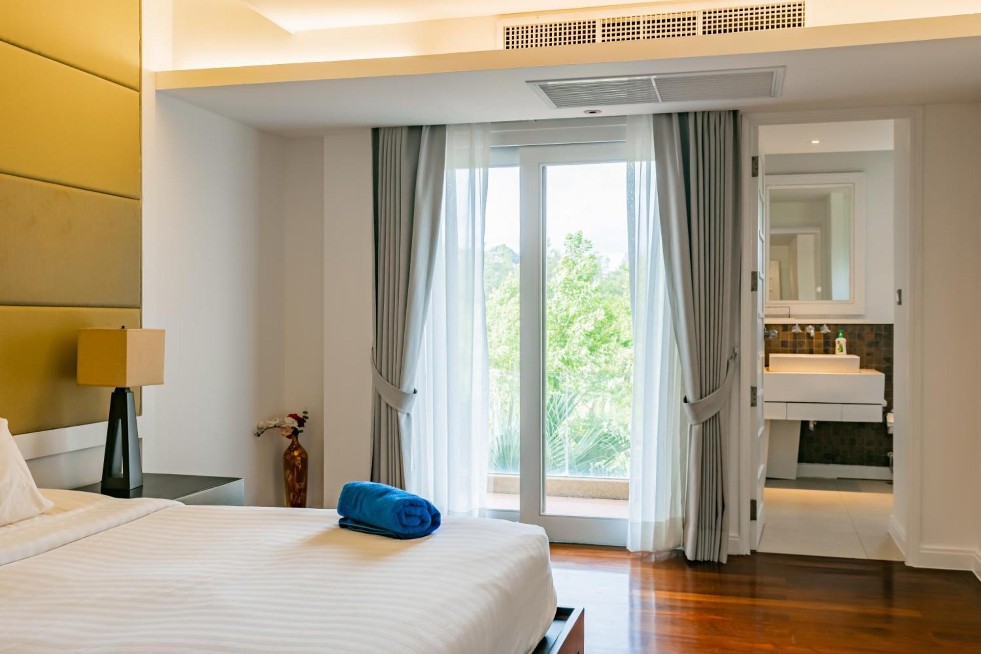 3br Casa Azul - Beachfront In Laguna & Layan Chom Tawan And Maan Tawan Residences *